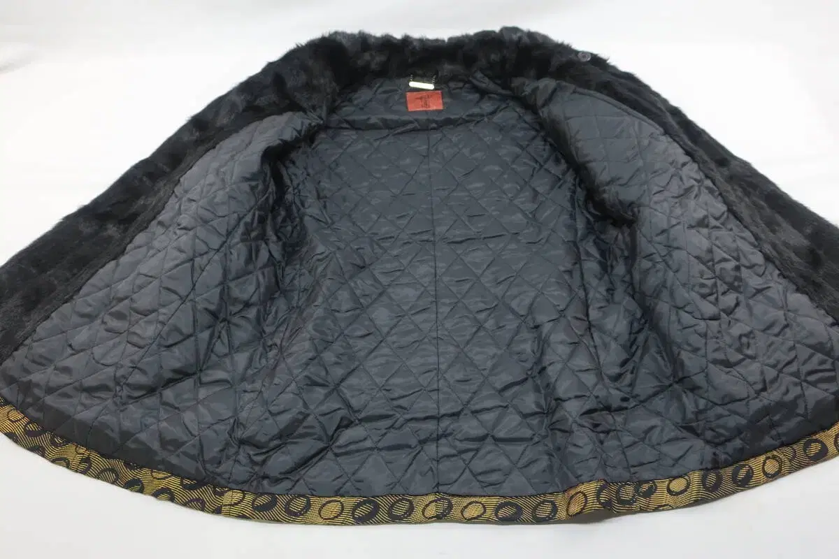 thumbnail-4